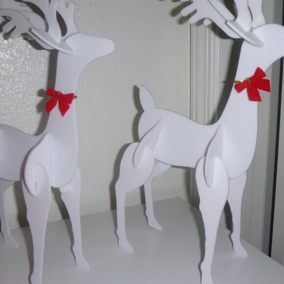 Santa Sleigh and Reindeers Decoration, 25pcs - Picture 3 of 7